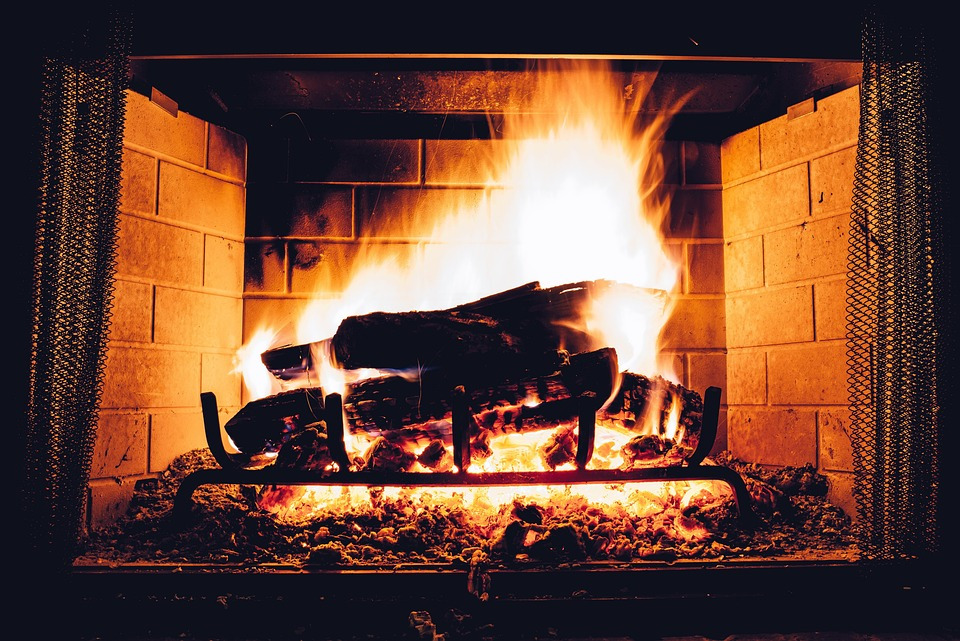 Przenośne piecyki gazowe – zapewnij sobie ciepło w chłodne noce i wieczory